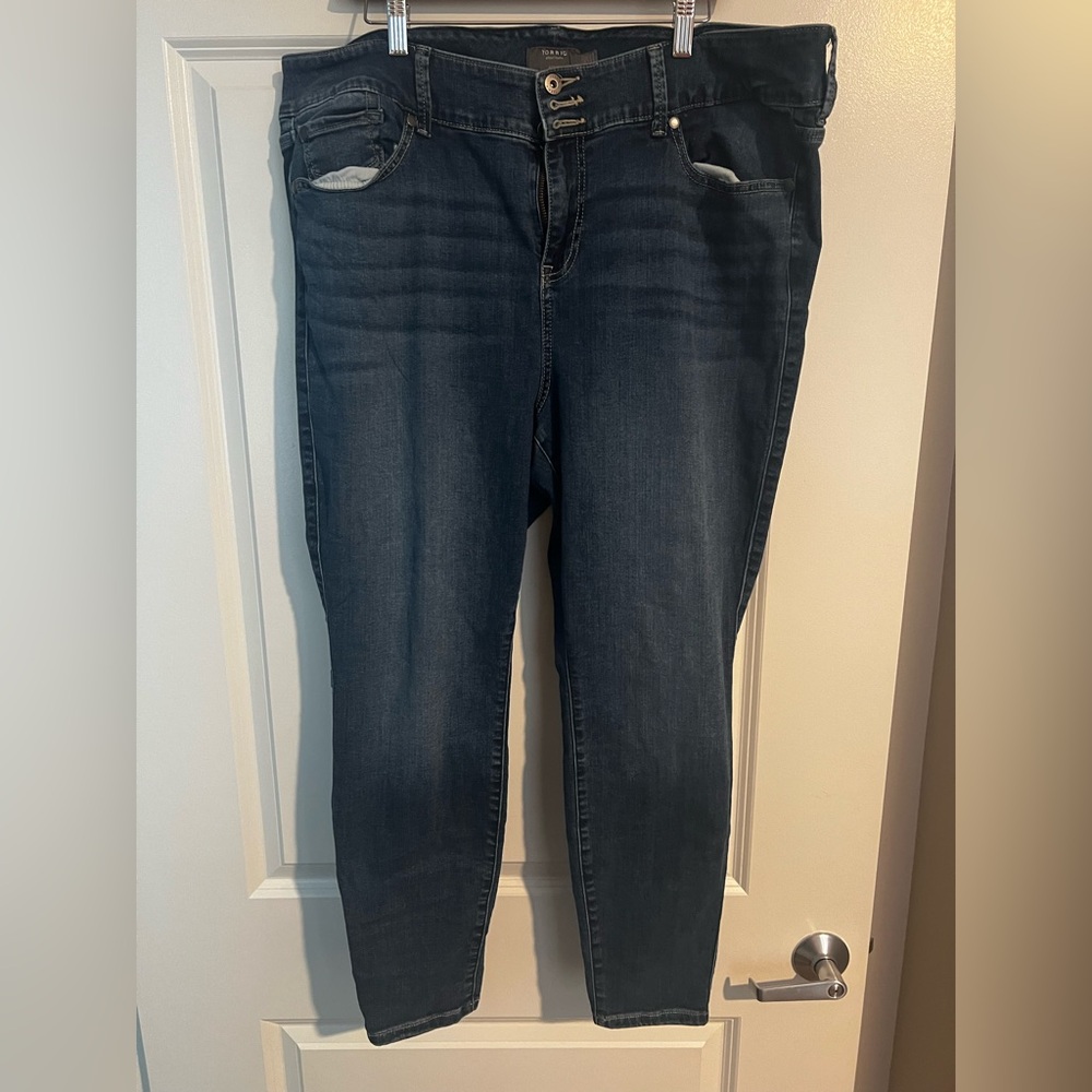 Torrid Women's Dark Blue Jeggings 22R